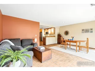 Photo #6: 1042347 Listing 