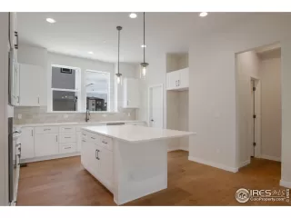 Photo #2: 1042351 Listing 