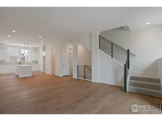 Photo #4: 1042351 Listing 