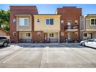 More Details about MLS # 1042378 : 409 TERRY ST B LONGMONT CO 80501