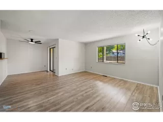 Photo #5: 1042419 Listing 