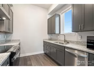 Photo #2: 1042496 Listing 