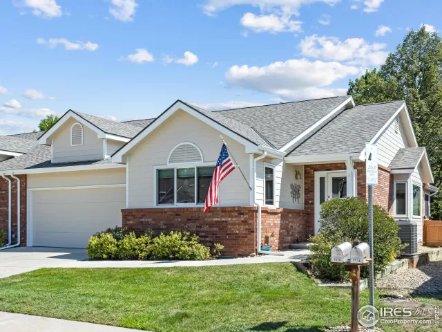 MLS: 1042524 Condo For Sale