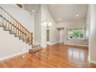 Photo #4: 1042609 Listing