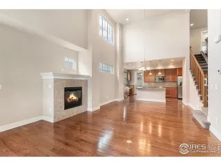 Photo #6: 1042609 Listing