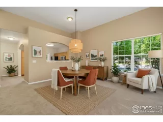 Photo #5: 1042645 Listing