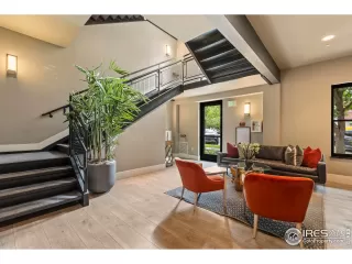 Photo #6: 1042649 Listing
