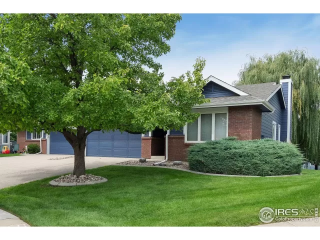 MLS: 1042671 Condo For Sale