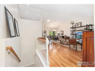 Photo #2: 1042687 Listing 