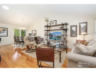 Photo #3: 1042687 Listing 