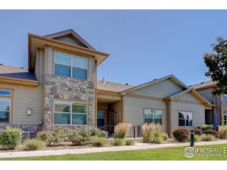 Photo #4: 1042726 Listing