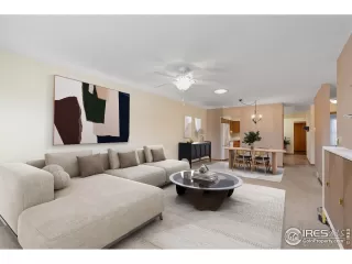 Photo #2: 1042735 Listing