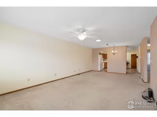 Photo #3: 1042735 Listing