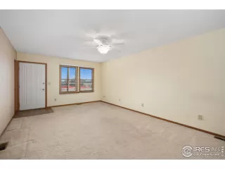 Photo #4: 1042735 Listing