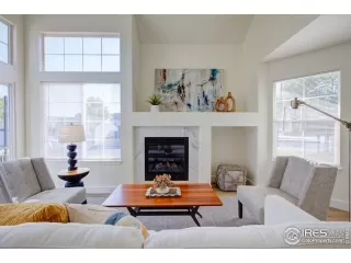 Photo #3: 1042737 Listing