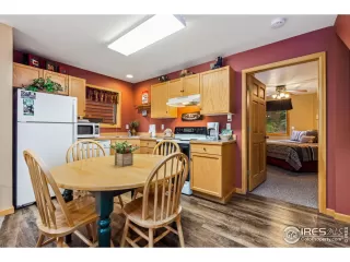 Photo #3: 1042756 Listing