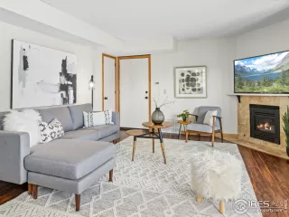 Photo #1: 1042757 Listing