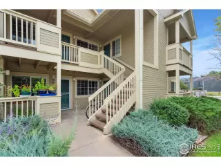 Photo #2: 1042765 Listing