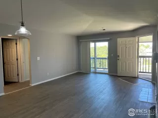 Photo #5: 1042785 Listing