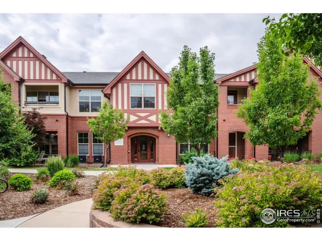 MLS: 1042810 Condo For Sale