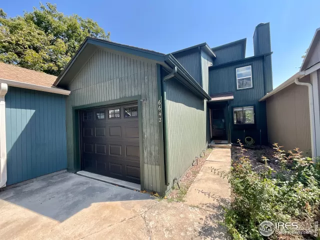 MLS: 1042835 Condo For Sale