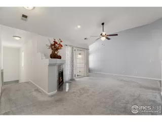 Photo #6: 1042840 Listing