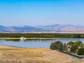 Photo #1: 1042901 Listing