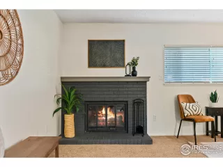 Photo #3: 1042914 Listing