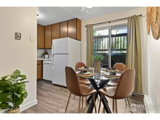Photo #5: 1042914 Listing