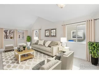 Photo #4: 1042939 Listing