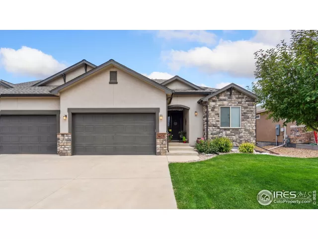 MLS: 1043009 Condo For Sale