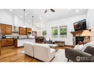 Photo #4: 1043009 Listing