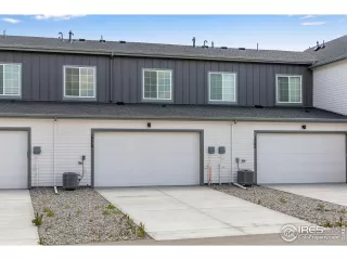 Photo #4: 1043026 Listing