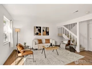 Photo #1: 1043039 Listing