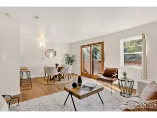 Photo #3: 1043039 Listing