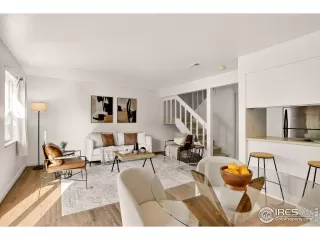 Photo #6: 1043039 Listing