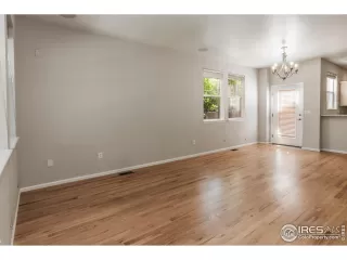 Photo #4: 1043057 Listing