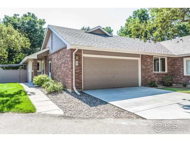 MLS: 1043058 Condo For Sale