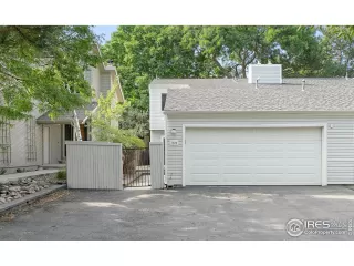 Photo #1: 1043086 Listing