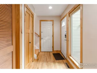 Photo #5: 1043086 Listing