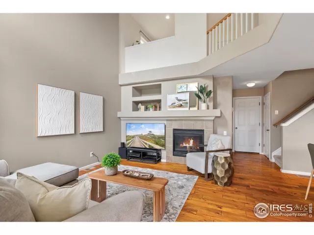 MLS: 1043106 Condo For Sale