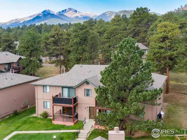 MLS: 1043128 Condo For Sale
