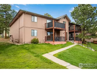 Photo #2: 1043128 Listing