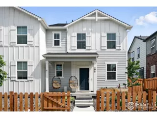 Browse active condo listings in FICKEL FARMS