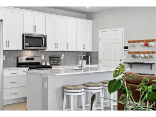 Photo #6: 1043135 Listing