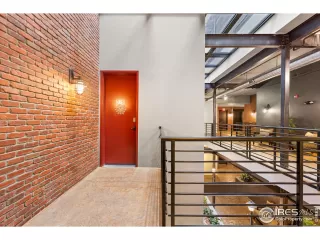 Photo #4: 1043192 Listing