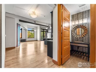 Photo #5: 1043192 Listing