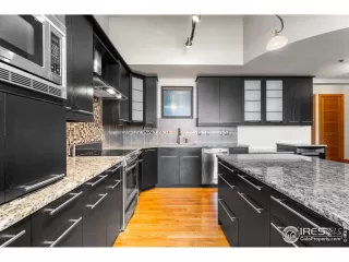 Photo #6: 1043192 Listing