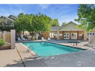 Photo #1: 1043198 Listing