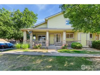 Photo #2: 1043198 Listing